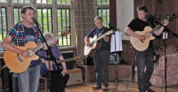 Image of Hazey Jane II playing